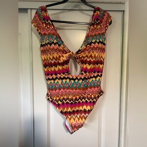 Boden NWOT Aztec Cap Sleeve Swimsuit